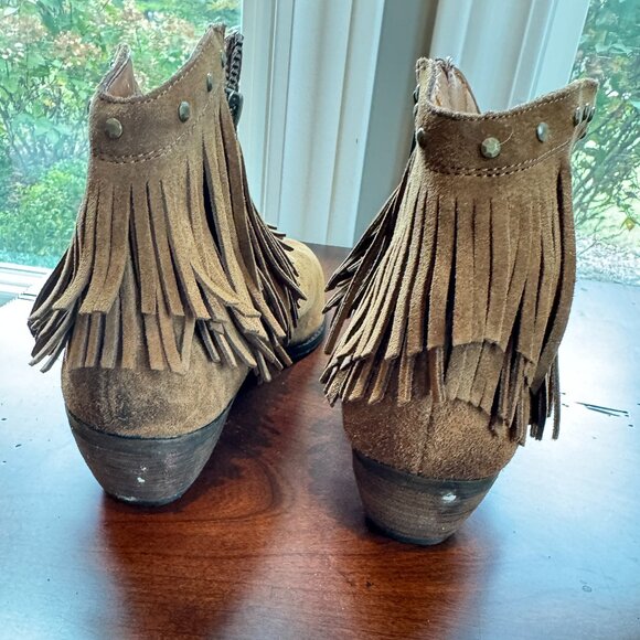 Minnetonka Beige Suede Fringe Ankle Boot - Picture 3 of 12